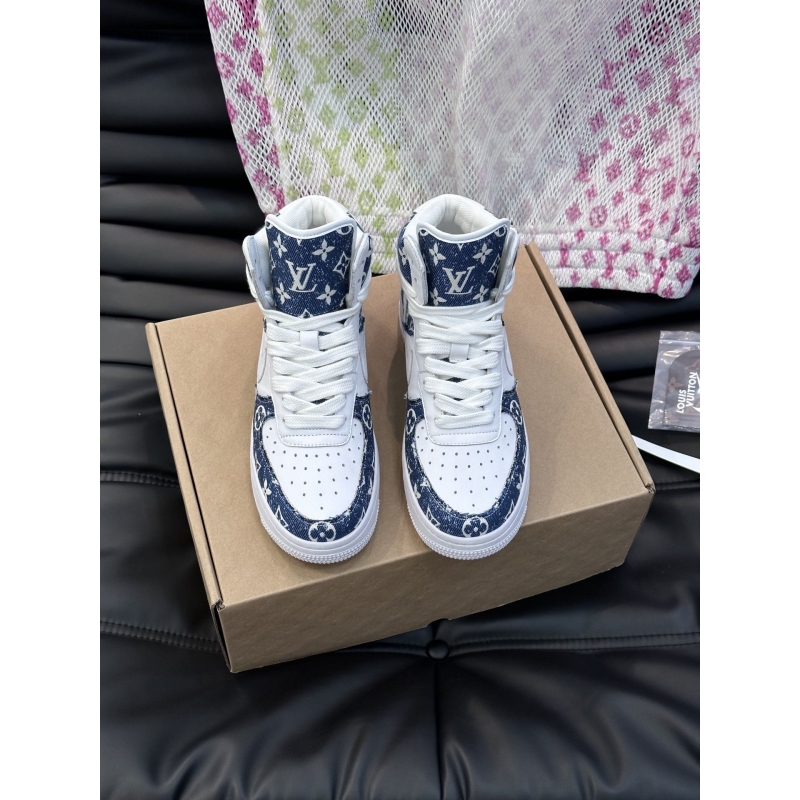l**is V*t*n sneakers